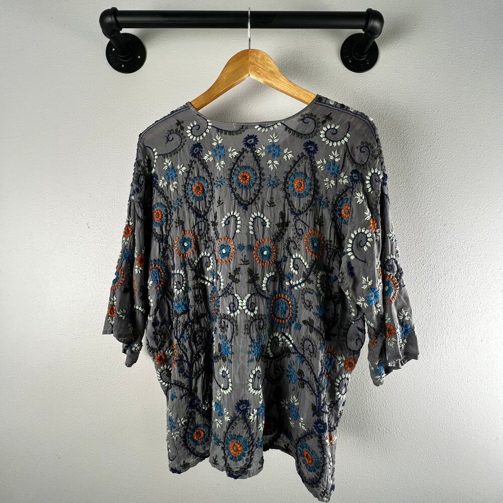 Johnny Was Gray Embroidered Boho Peasant Blouse Size Small